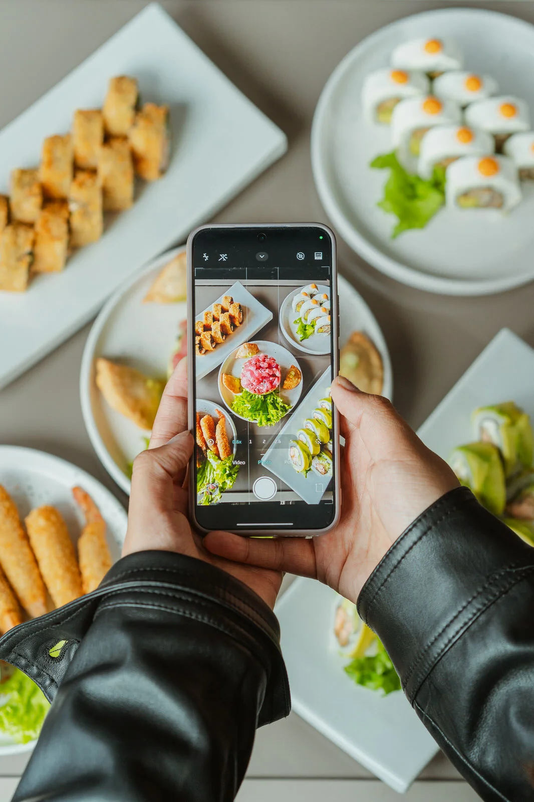 Fotografía gastronómica sushi mesa flatlay restaurante Santiago