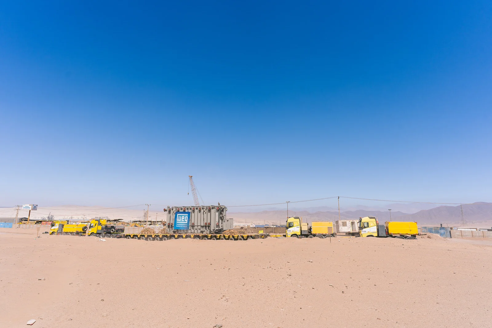 WEG Transformador Antofagasta — desierto equipo industrial lejano