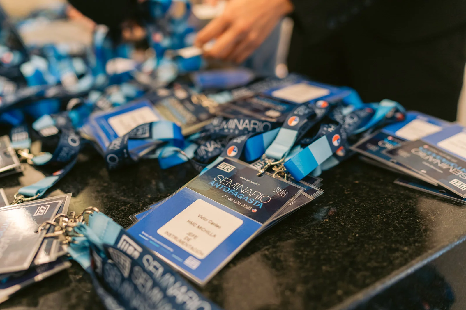 Detalle credenciales Seminario WEG Antofagasta