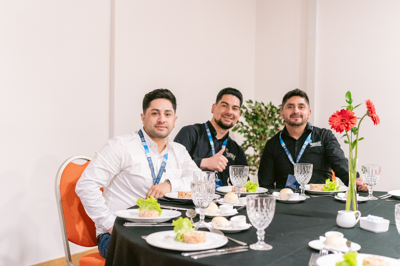 Asistentes mesa almuerzo Seminario WEG Concepción