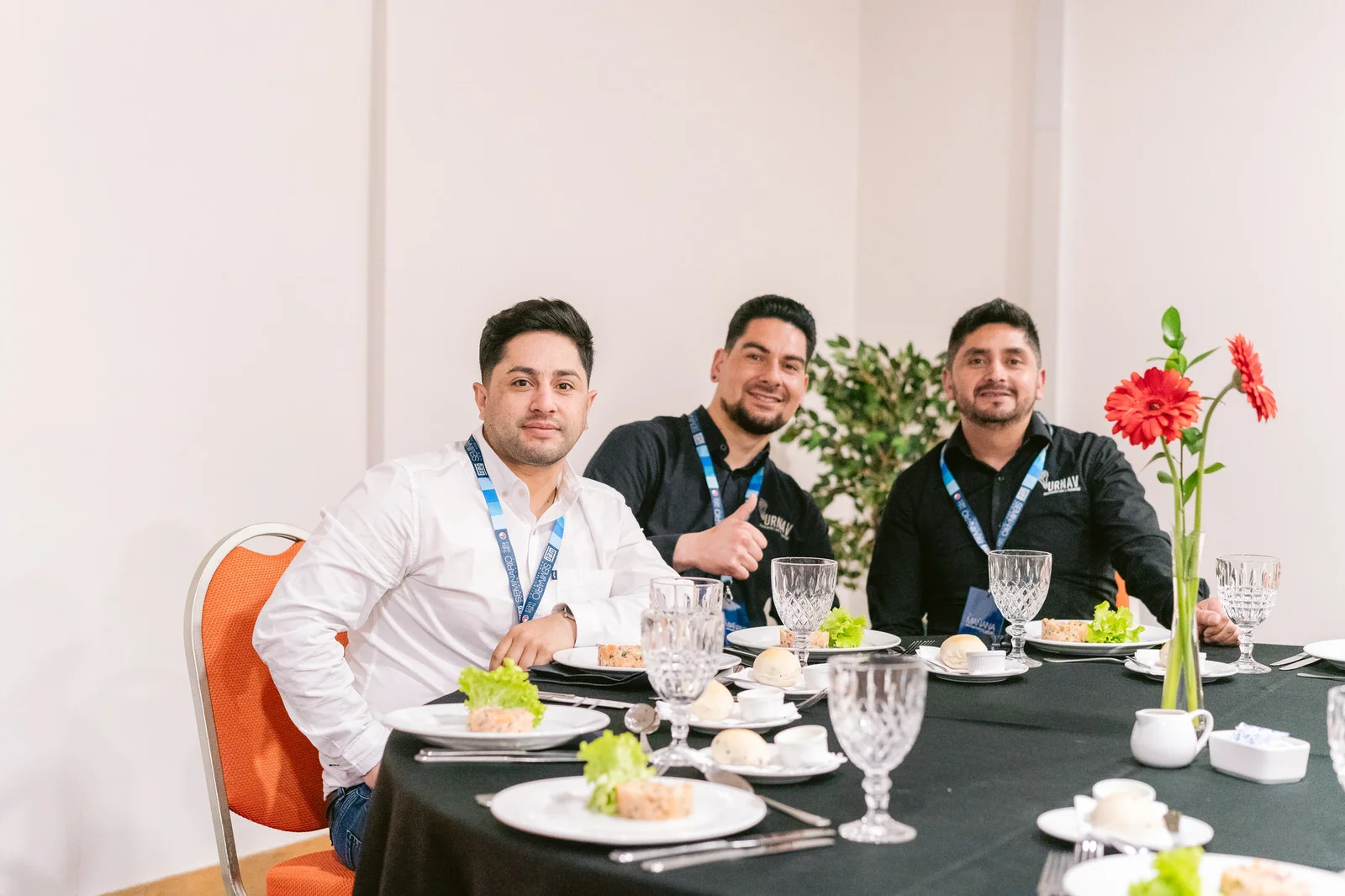 Asistentes mesa almuerzo Seminario WEG Concepción