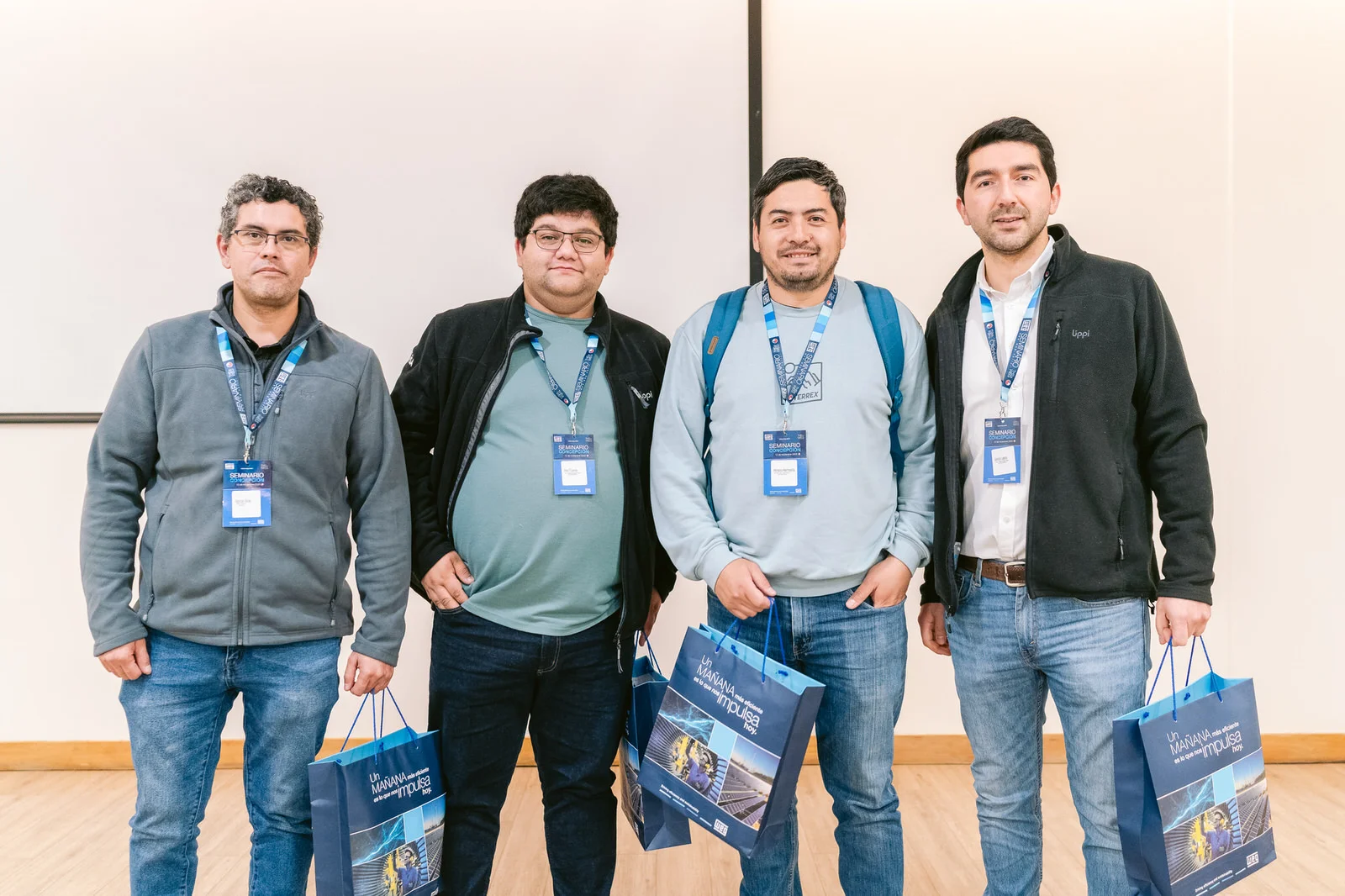 Foto grupal bolsas Seminario WEG Concepción